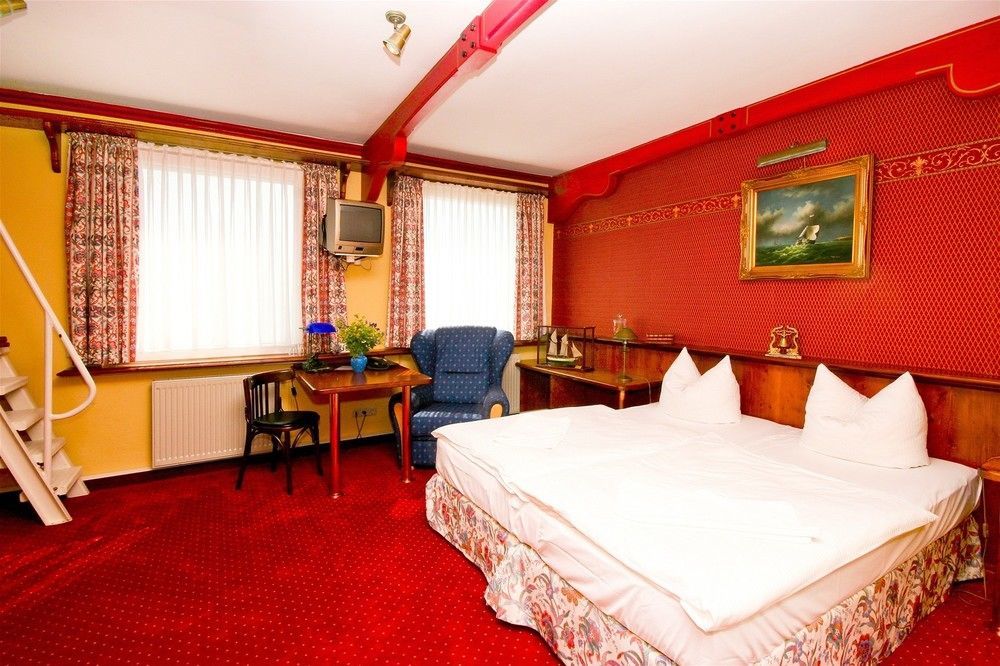 Hotel Nautilus Путбус Экстерьер фото