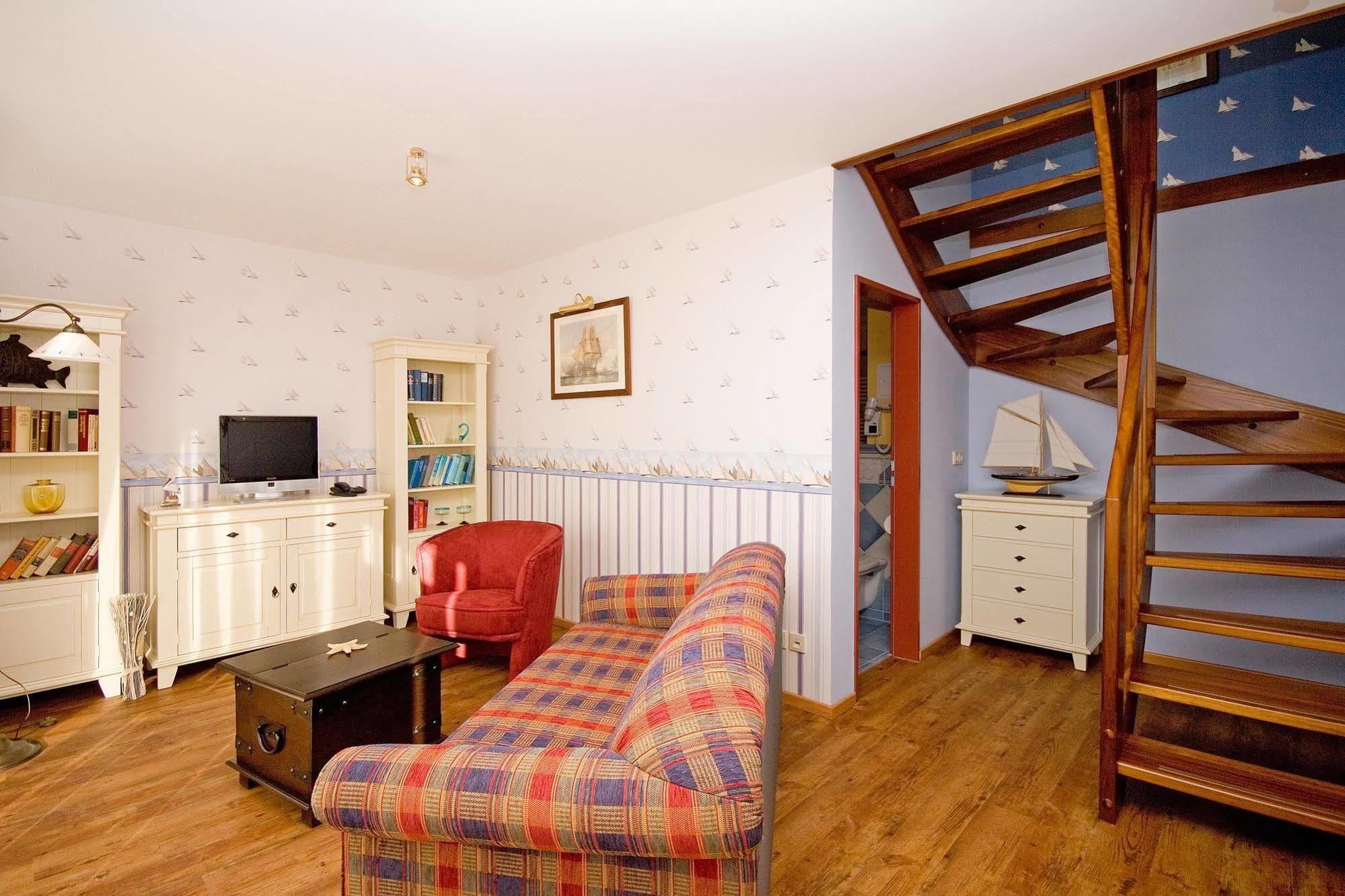 Hotel Nautilus Путбус Экстерьер фото